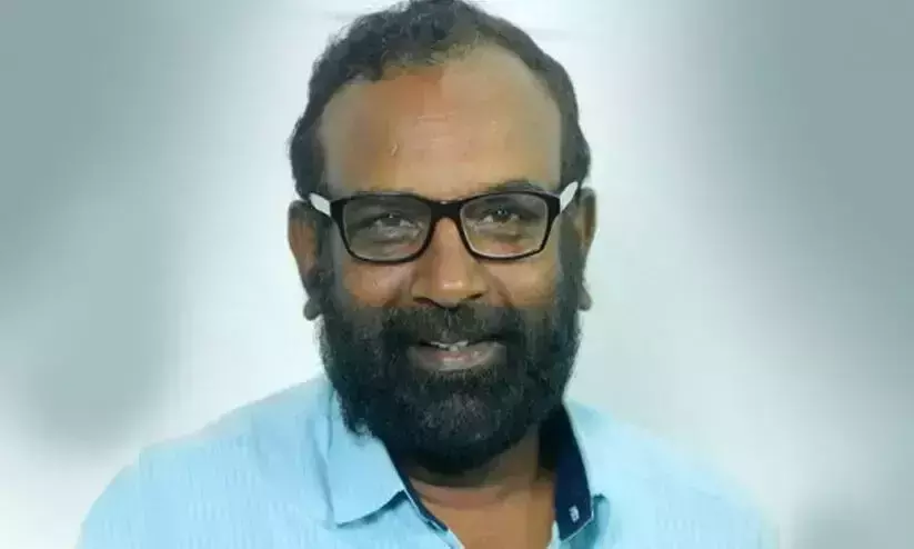 സി.പി.എം കൊടി കീറിയവ​നെ കീറാൻ അറിയാ​മെന്ന് ജില്ലാ സെക്രട്ടറി ഗഗാറിൻ