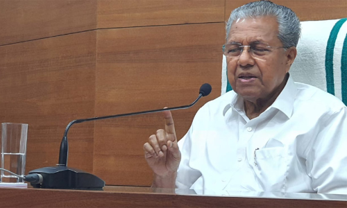 വാർത്താസമ്മേളനത്തിൽ നിന്ന് മാധ്യമ പ്രവർത്തകനെ ഇറക്കിവിടുമെന്ന ഭീഷണി ആദ്യം; പ്രതിപക്ഷ നേതാവിനെതിരെ മുഖ്യമന്ത്രി