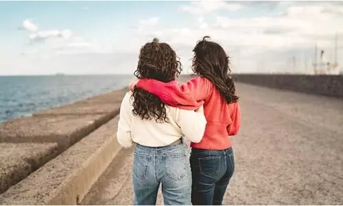 തമിഴ്നാട്ടുകാരിയായ ലെസ്ബിയൻ യുവതിയും ലങ്കൻ പങ്കാളിയും ശ്രീലങ്കയിൽ അറസ്റ്റിൽ