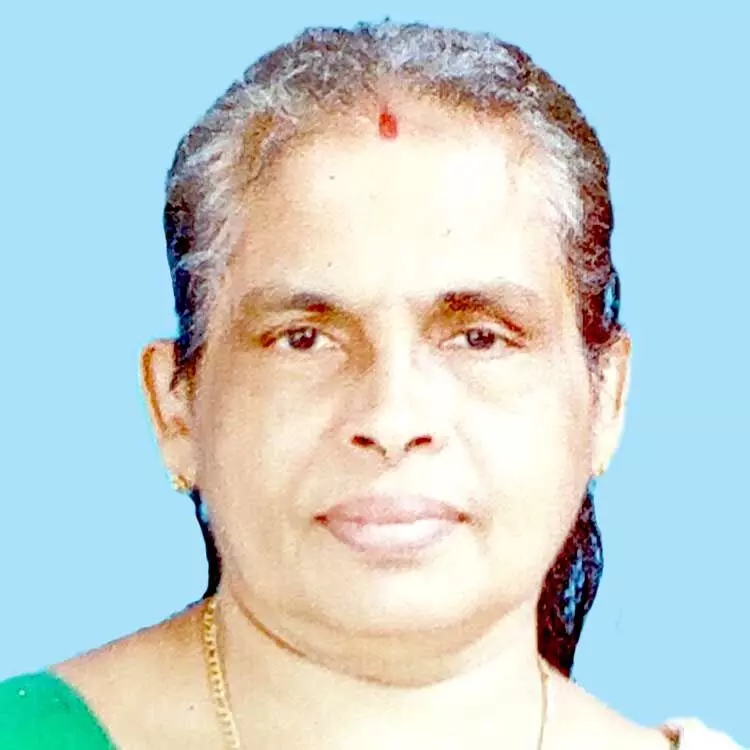 ര​ത്ന​കു​മാ​രി