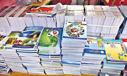 കേരളം ‘കരുതൽ’ പാഠപുസ്തകത്തിനുള്ള ഒരുക്കത്തിലേക്ക്​