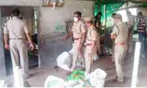 ലക്ഷക്കണക്കിന് രൂപയുടെ പുകയില ഉൽപന്നങ്ങൾ പിടികൂടി