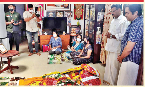 Chowalloor Krishnankutty passed away