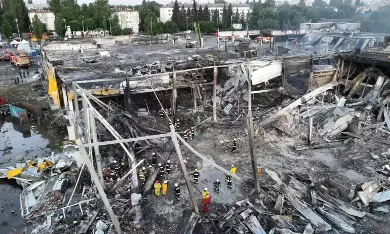 യുക്രെയ്ൻ ഷോപ്പിങ് മാളിൽ റഷ്യൻ ആക്രമണം; അപലപിച്ച് ജി 7 രാജ്യങ്ങൾ