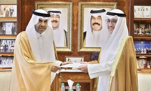 കു​വൈ​ത്ത് അ​മീ​റി​ന് ഖ​ത്ത​ർ അ​മീ​റി​ന്റെ ക​ത്ത്