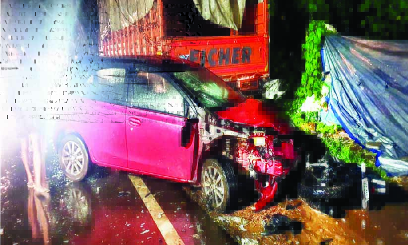 കാരന്തൂരിൽ വാഹനാപകടം; ഒരാൾക്ക് ഗുരുതര പരിക്ക് കാരന്തൂരിൽ വാഹനാപകടം; ഒരാൾക്ക് ഗുരുതര പരിക്ക്