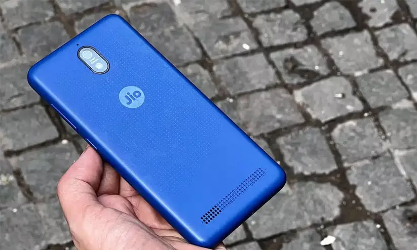 പ്രതീക്ഷിച്ച വിൽപ്പനയില്ല; ജിയോഫോൺ നെക്സ്റ്റിന് വൻ വിലക്കിഴിവുമായി റിലയൻസ്