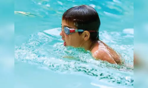 swimming pool swimming pool