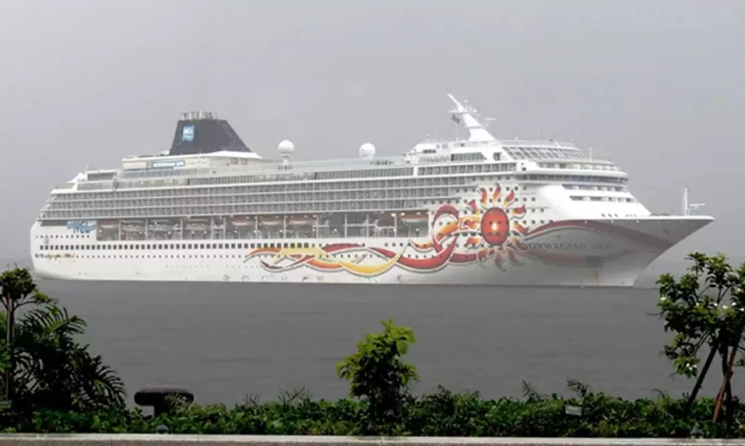 Norwegian Cruise Ship Iceberg