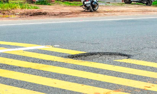 ജീവനെടുക്കുന്ന പാതകൾ