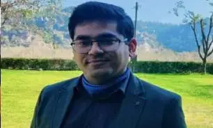 റെയിൽവെ ഉന്നത ഉദ്യോഗസ്ഥൻ തീവണ്ടി ഇടിച്ച് മരിച്ചു; ദുരൂഹത ആരോപിച്ച് കുടുംബം