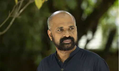 എം. ​ന​ന്ദ​കു​മാ​റി​ന്‍റെ നി​ല​വി​ളി​ക്കു​ന്നി​ലേ​ക്കു​ള്ള ക​യ​റ്റം പി.​കെ. രാ​ജ​ശേ​ഖ​ര​ന്‍ വായിക്കുന്നു