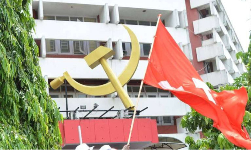 എ.കെ.ജി സെന്‍ററിന് കല്ലെറിയുമെന്ന് ഫേസ്ബുക്കിൽ പോസ്റ്റിട്ടയാൾ കസ്റ്റഡിയിൽ