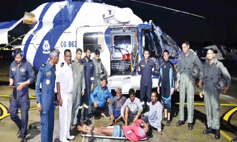 മീ​ൻ​പി​ടി​ത്ത വ​ള്ളം ക​ട​ലി​ൽ മു​ങ്ങി ഒ​രാ​ളെ കാ​ണാ​താ​യി