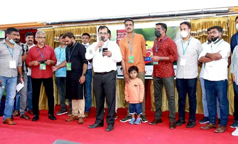 കൊച്ചന്നൂർ നിവാസികളുടെ കുടുംബ സംഗമം കൊച്ചന്നൂർ നിവാസികളുടെ കുടുംബ സംഗമം