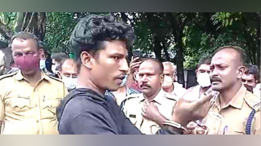 തട്ടുകട മർദനം: പ്രതിയുമായി തെളിവെടുത്തു തട്ടുകട മർദനം: പ്രതിയുമായി തെളിവെടുത്തു