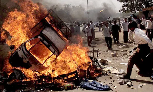 നീതി ചോദിക്കുന്നവരോട് സുപ്രീംകോടതി തന്നെ പകവീട്ടുന്ന കാലം നീതി ചോദിക്കുന്നവരോട് സുപ്രീംകോടതി തന്നെ പകവീട്ടുന്ന കാലം