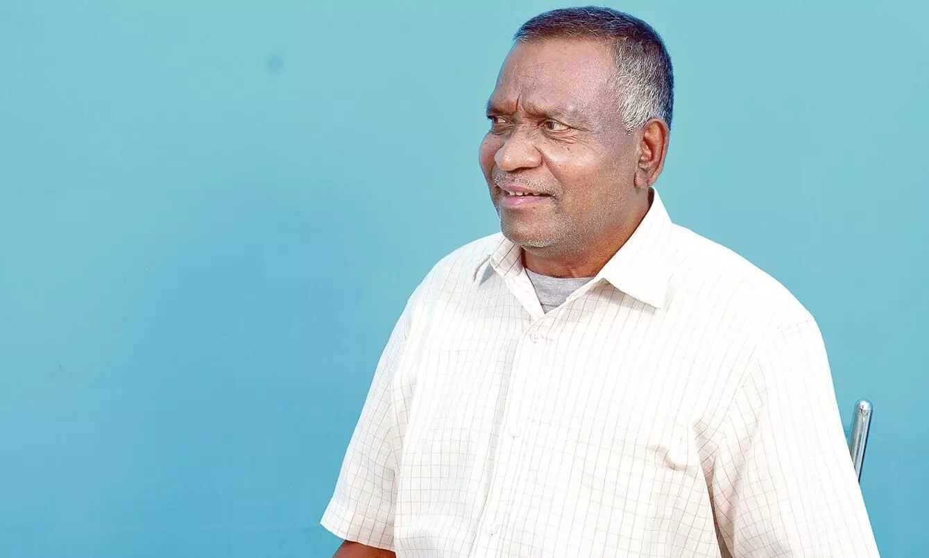 പെരിങ്ങീൽ, കുടക്, പീരുമേട്: ഒരു നാടിന്റെ, ദലിതന്റെ ജീവിതകഥ പെരിങ്ങീൽ, കുടക്, പീരുമേട്: ഒരു നാടിന്റെ, ദലിതന്റെ ജീവിതകഥ