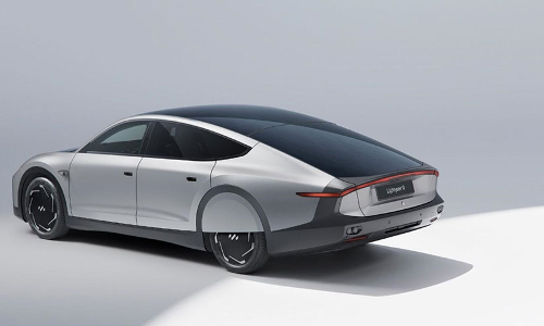 ലോകത്തെ ആദ്യ സോളാർ കാർ ഉടൻ യു.എ.ഇയിലേക്ക്