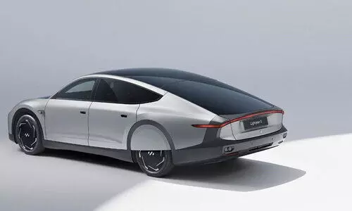 ലോകത്തെ ആദ്യ സോളാർ കാർ ഉടൻ യു.എ.ഇയിലേക്ക്