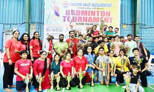 ന​വോ​ദ​യ കു​ടും​ബ​വേ​ദി ബാ​ഡ്മി​ന്‍റ​ണ്‍ ചാ​മ്പ്യ​ൻ​ഷി​പ്: അ​റൈ​ഫി കു​ടും​ബ​വേ​ദി​ക്ക് ഓ​വ​റോ​ൾ കി​രീ​ടം