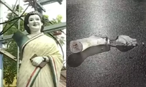 indira gandhi statue