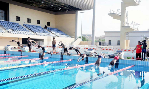 നീന്തല്‍ പരിശീലനം തുടങ്ങി