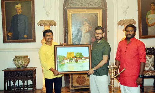 ആർട്ടിസ്റ്റ് കുളനടയുടെ പെയിന്റിങ് ഇനി കൊട്ടാരം മ്യൂസിയത്തിലേക്ക്