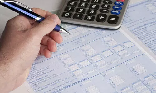 സർക്കാർ ചെലവ് ചുരുക്കൽ നയം തുടരും