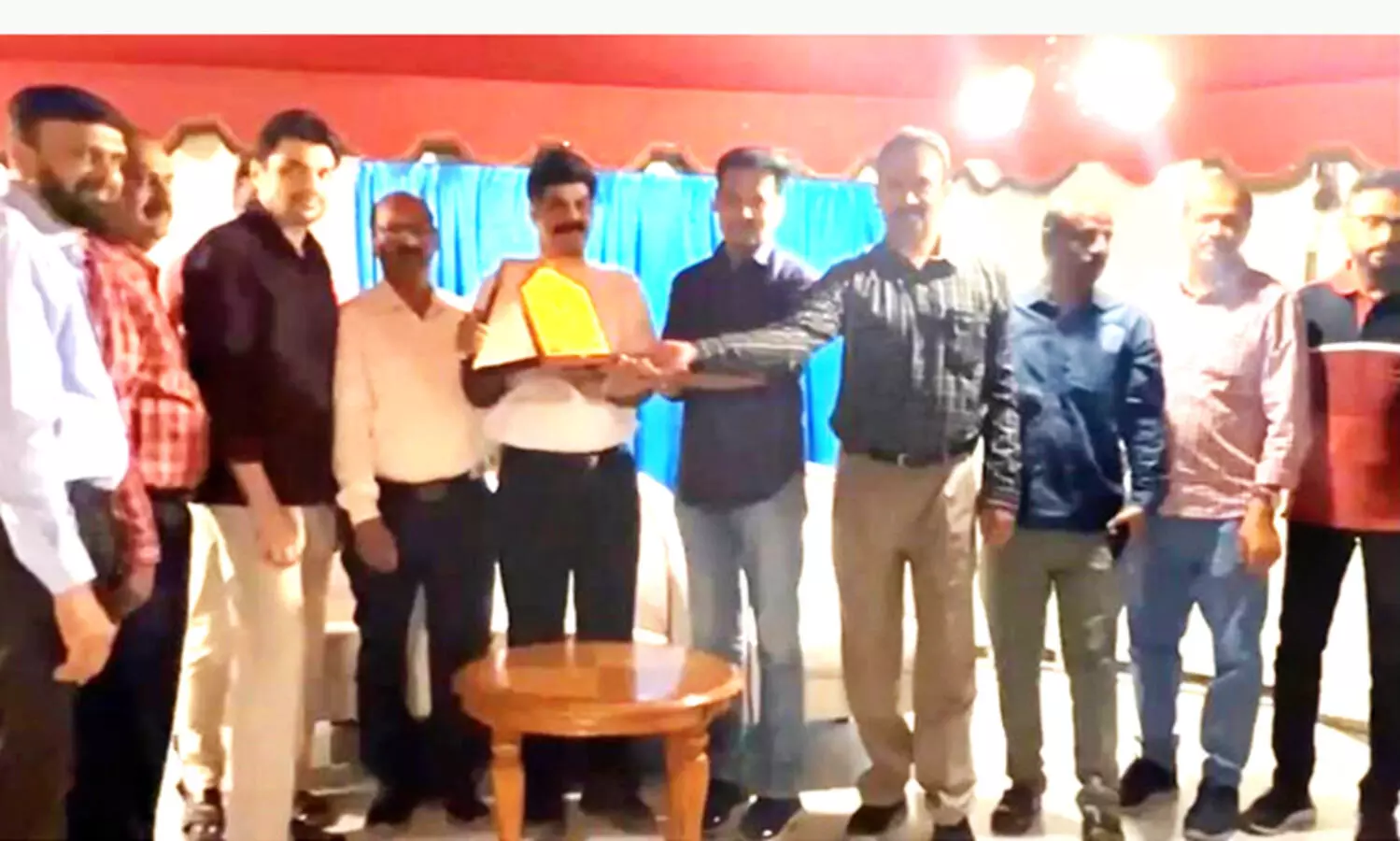 സി.​കെ. ശ്രീ​നി​വാ​സ​ന് യാ​ത്ര​യ​യ​പ്പ്