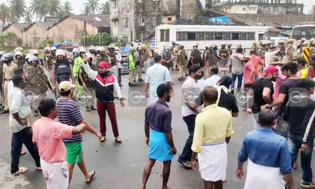 avikkal police attack avikkal police attack