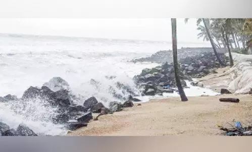 പള്ളിത്തോട് തീരം കടൽക്ഷോഭ ഭീഷണിയിൽ