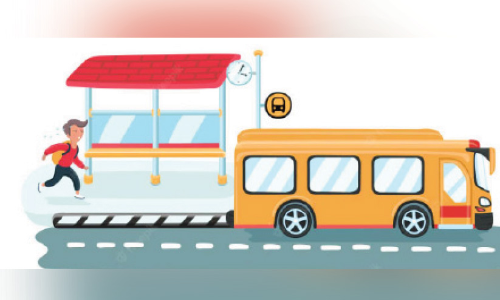 വിദ്യാർഥികളെ ഒഴിവാക്കാൻ സമയം മാറി ഓടി സ്വകാര്യ ബസുകൾ