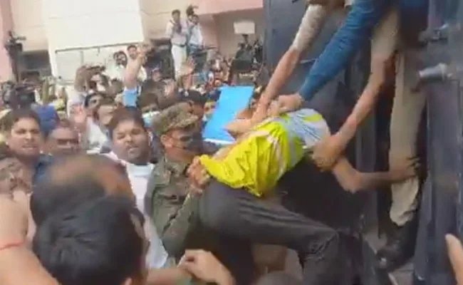 ഉദയ്പൂർ കൊലപാതക കേസി​ലെ പ്രതികൾക്ക് നേരെ ജയ്പൂരിൽ അഭിഭാഷകരുടെ ആക്രമണം