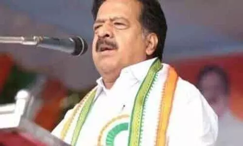 അഴിമതിയിൽ മുങ്ങിക്കുളിച്ച സർക്കാർ-രമേശ് ചെന്നിത്തല