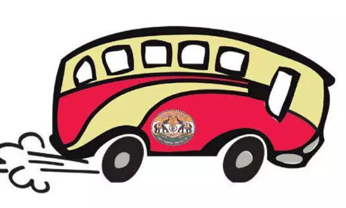 യാത്രക്കാരിക്ക് ദേഹാസ്വാസ്ഥ്യം; രക്ഷാദൗത്യം ഏറ്റെടുത്ത് കെ.എസ്.ആർ.ടി.സി