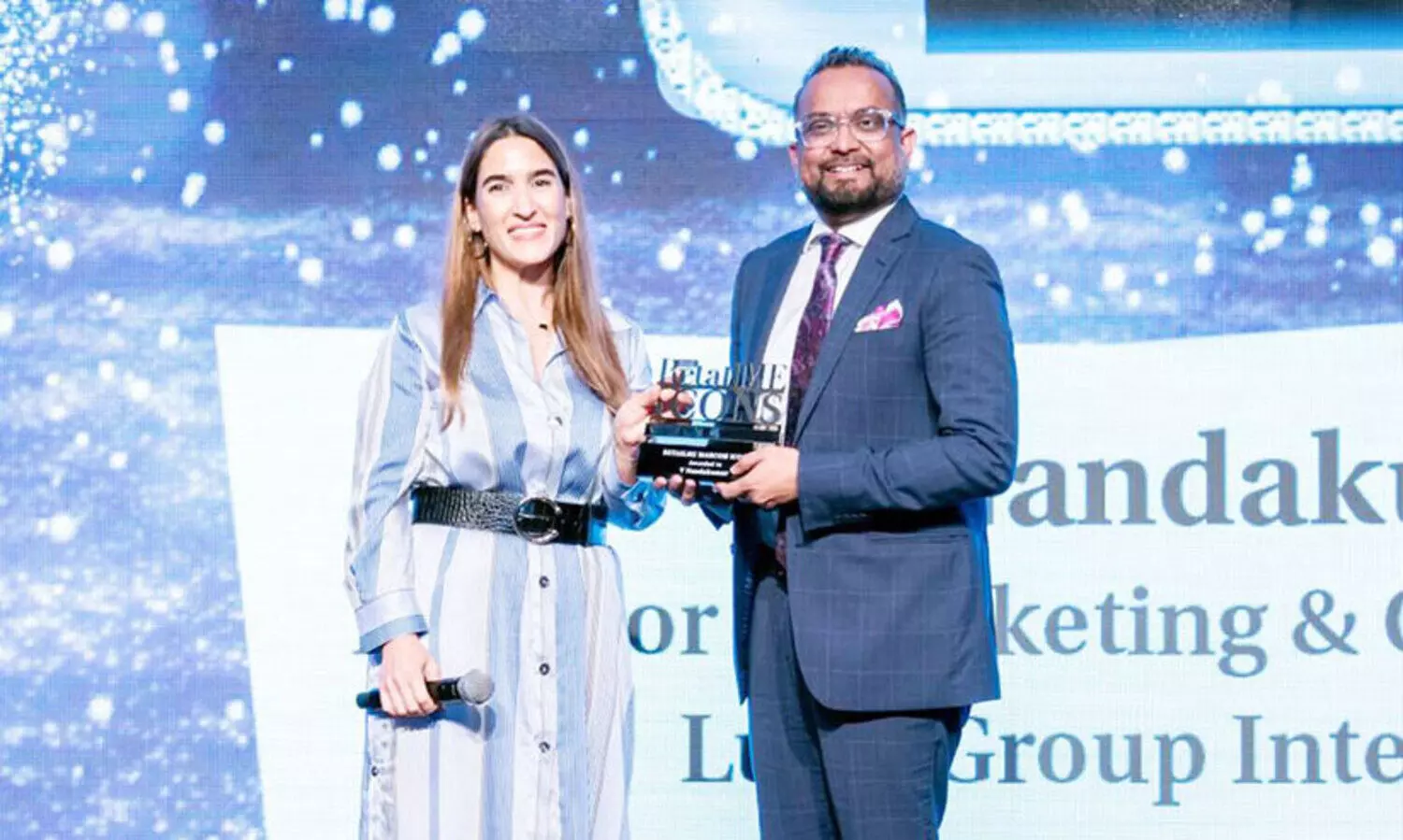 വി. നന്ദകുമാറിന് റീട്ടെയിൽ മാർക്കോം ഐക്കൺ പുരസ്കാരം