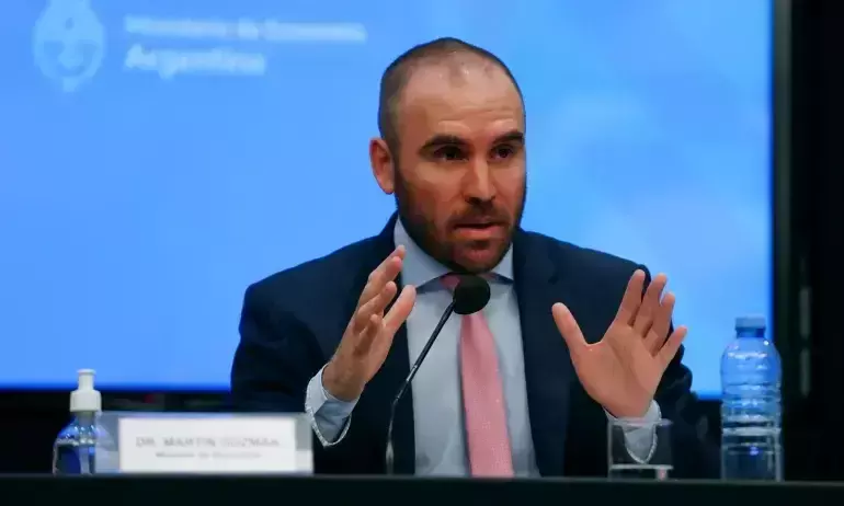 സാമ്പത്തിക പ്രതിസന്ധി ശക്തം; അർജന്റീനയിൽ ധനമന്ത്രി രാജിവെച്ചു സാമ്പത്തിക പ്രതിസന്ധി ശക്തം; അർജന്റീനയിൽ ധനമന്ത്രി രാജിവെച്ചു