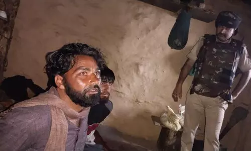 ജമ്മുവിൽ പിടിയിലായ ലഷ്‌കർ ഭീകരൻ ബി.ജെ.പിയുടെ ഐ. ടി സെൽ മേധാവി