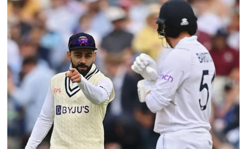 പ്രകോപിപ്പിച്ച് അടിവാങ്ങിക്കൊടുത്ത് കോഹ്ലി; ട്രോളുമായി സെവാഗ്