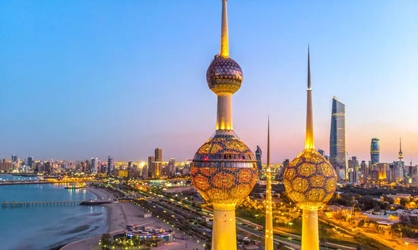 ​ഉ​ച്ച​ജോ​ലി വി​ല​ക്ക്: 392 നി​യ​മ​ലം​ഘ​നം