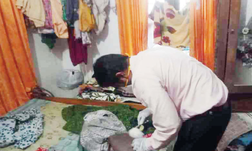 ആളില്ലാത്ത വീട്ടിൽ മോഷണം; സ്വർണവും പണവും കവർന്നു