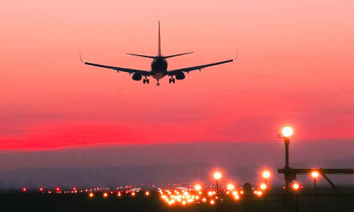 നാട്ടിലേക്ക്​ അമിതനിരക്ക്​: ചാർട്ടേഡ് വിമാനങ്ങൾ സർവിസ് തുടങ്ങി