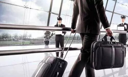 അബൂദബി വിമാനത്താവളത്തില്‍ യാത്രക്ക്​ തിരക്കേറും