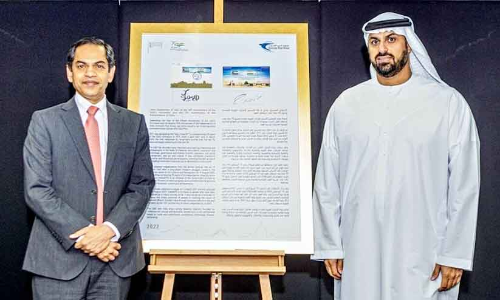 ചരിത്രബന്ധത്തിന് അരനൂറ്റാണ്ട്; യു.എ.ഇയും ഇന്ത്യയും ചേർന്ന് സ്മാരക സ്റ്റാമ്പ് പുറത്തിറക്കി