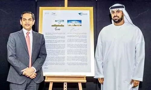 ചരിത്രബന്ധത്തിന് അരനൂറ്റാണ്ട്; യു.എ.ഇയും ഇന്ത്യയും ചേർന്ന് സ്മാരക സ്റ്റാമ്പ് പുറത്തിറക്കി