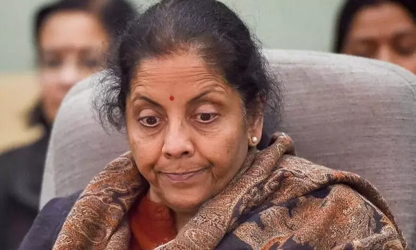 കേന്ദ്രസർക്കാർ നടപടികൾ ഫലംകാണില്ല; രൂപയുടെ മൂല്യം 82ലേക്ക് ഇടിയുമെന്ന് പ്രവചനം