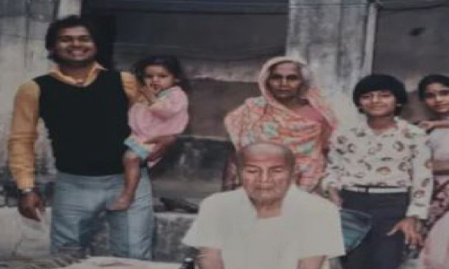 കാ​ണാ​താ​യ മ​ക​നെ​ന്ന വ്യാ​ജേ​ന 41വർഷം ആ​ഡം​ബ​ര ജീ​വി​തം; ഒടുവിൽ ജയിൽ