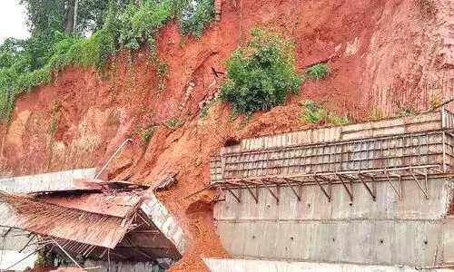 കനത്ത മഴയിൽ മണ്ണിടിഞ്ഞ് മാഹി ബൈപാസ് റോഡിൽ ബീം തകർന്നു