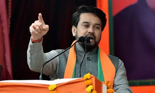 നൂപുര്‍ ശര്‍മ മാപ്പ് പറയാൻ കോടതി ആവശ്യപ്പെട്ടിട്ടില്ലെന്ന് കേന്ദ്ര മന്ത്രി അനുരാഗ് സിങ് ഠാക്കൂര്‍